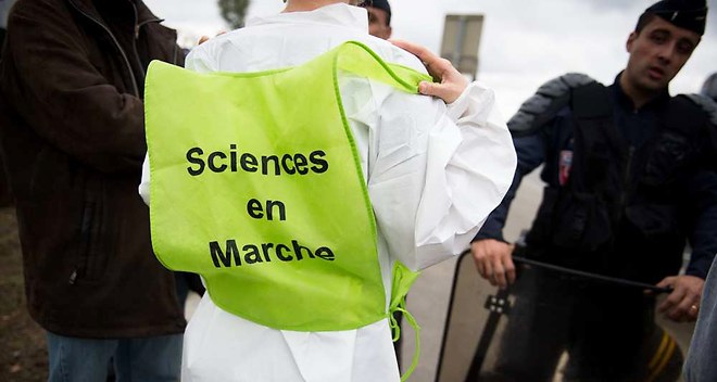 a-grande-deprime-des-chercheurs-francais-web-tete-0203865488431_660x352p