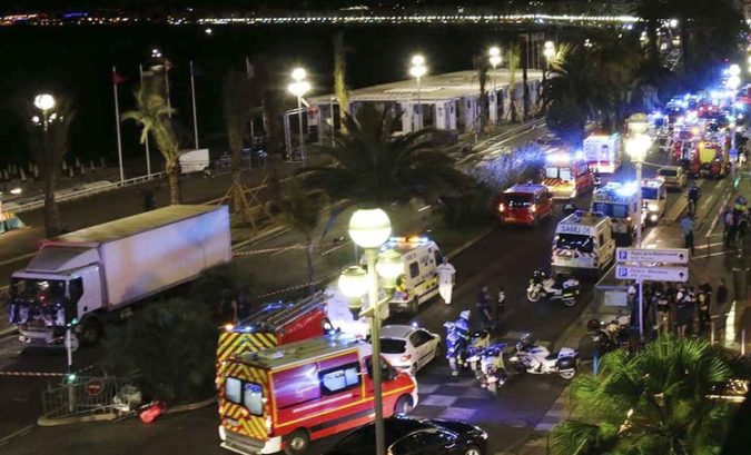 actualite_2048x1536-fit_promenade-anglais-nice-apres-attentat