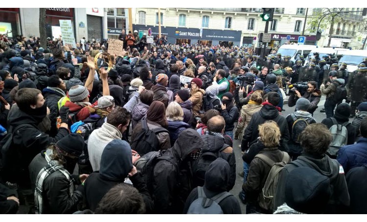 actualite_cp-manif-rep-carrousel