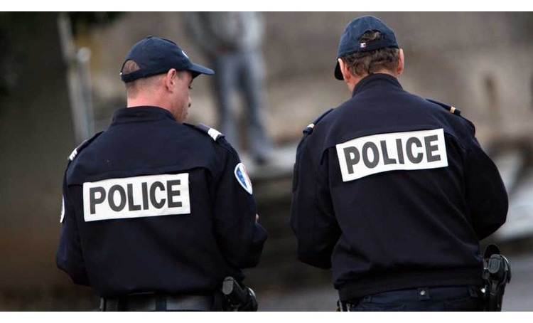 ILLUSTRATION POLICE