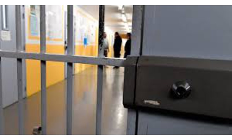 actualite_prison_portable_0