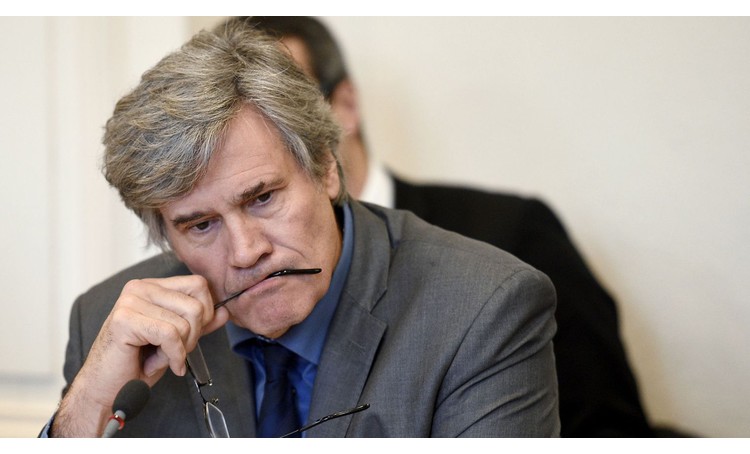 actualite_stephane-le-foll-ministre-de-l-agriculture-en-conference-de-presse-le-22-fevrier-2016-a-la-prefecture-de-rennes-en-france_5540791