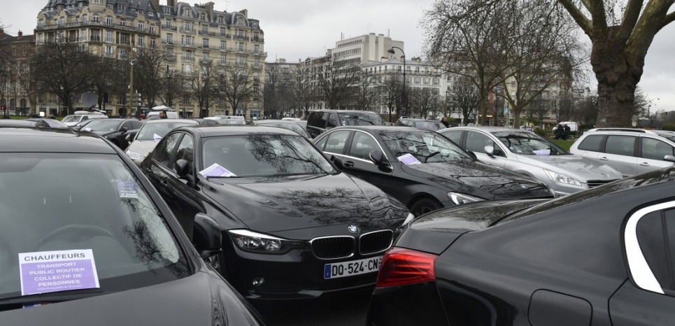 FRANCE-TRANSPORT-PRIVATE-VTC-TAXIS-DEMO