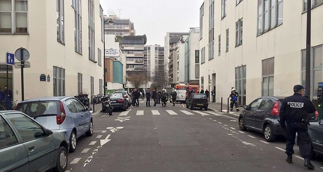 tribune_1081010_attentat-contre-charlie-hebdo-le-recit-de-la-journee-web-tete-0204060445197_660x352p