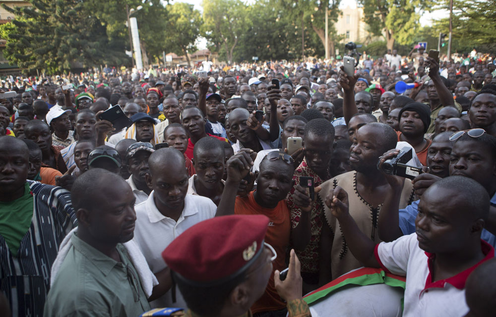 tribune_place-de-la-nation-ouagadougou